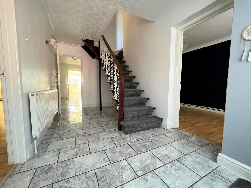 4 bedroom detached house for sale in Elmfield Road, Peterborough, PE1