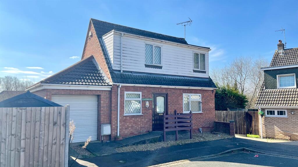 Main image of property: Fairmead Way, Peterborough