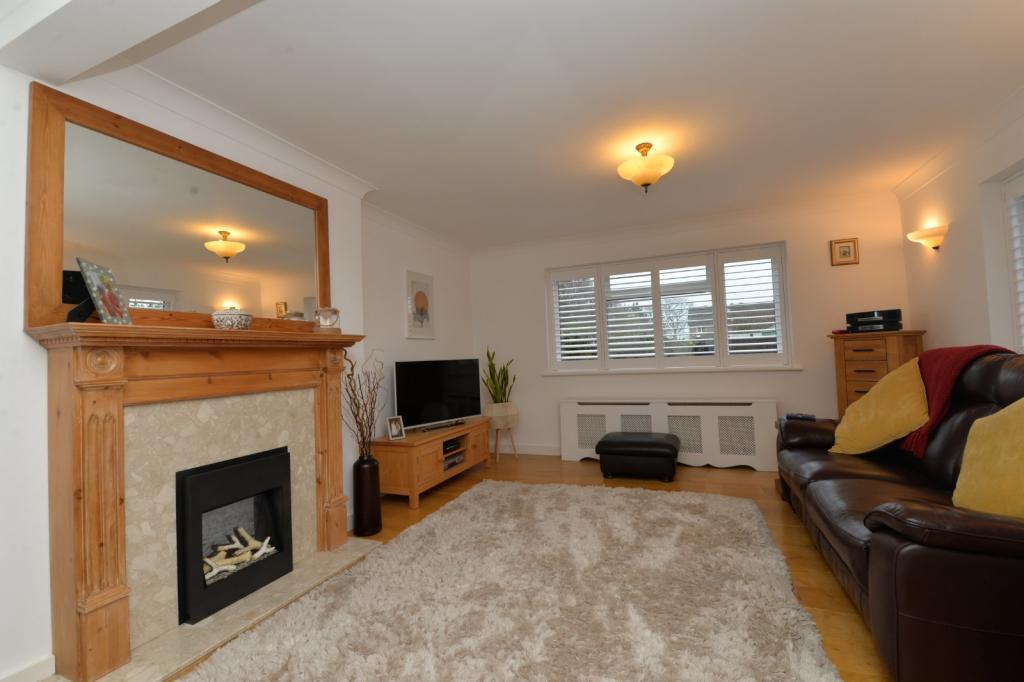 4 bedroom detached house for sale in Ferndale Road, New Milton