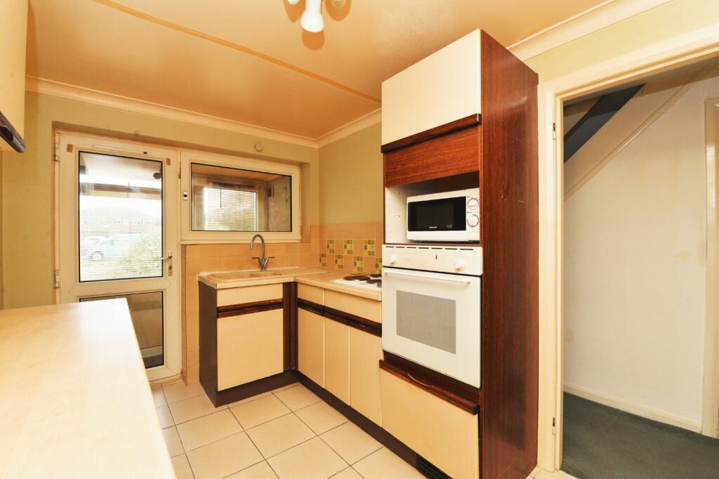Additional property image - Norris Gardens, New Milton, Hampshire, BH25