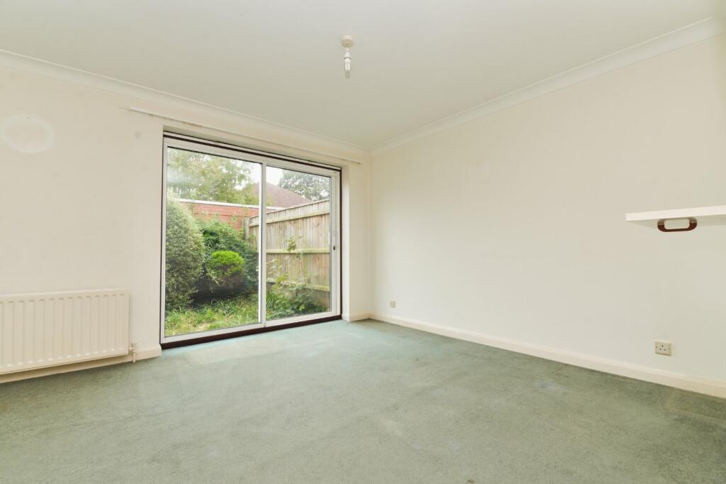 Additional property image - Norris Gardens, New Milton, Hampshire, BH25