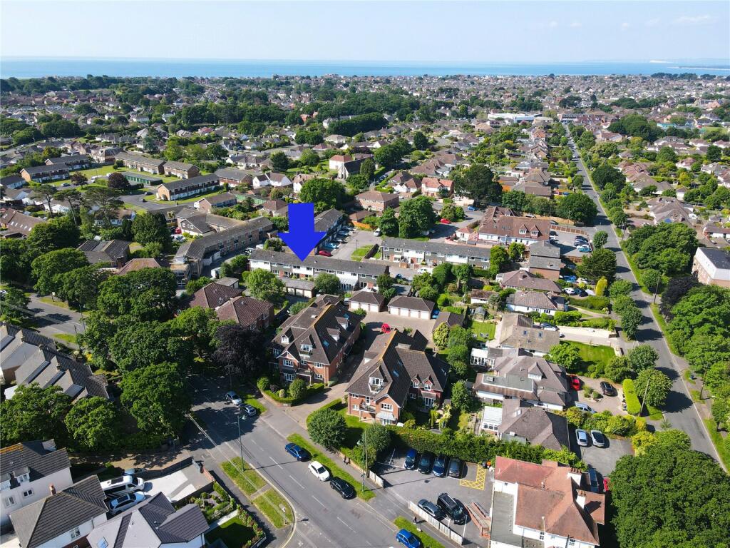 Additional property image - Norris Gardens, New Milton, Hampshire, BH25
