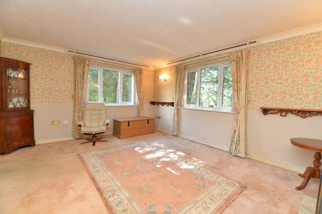 2 bedroom apartment for sale in Lakeside Pines, Barrs Avenue, New