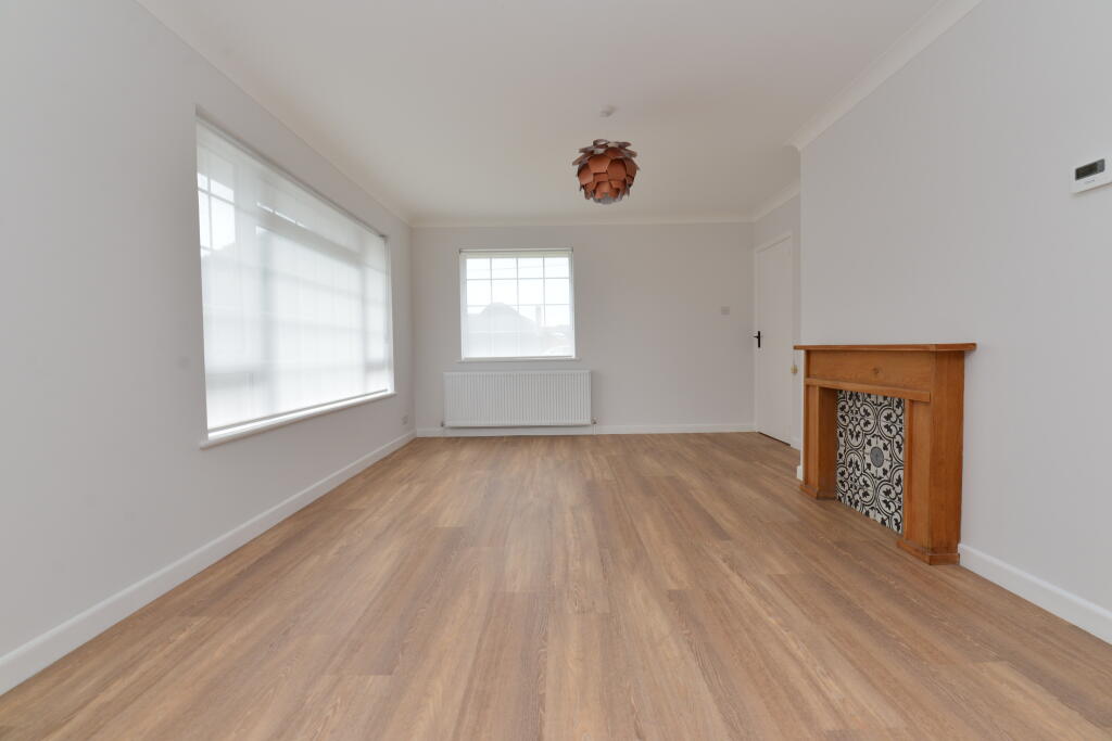 2 bedroom bungalow for sale in Sea Road, Barton On Sea, New Milton, BH25