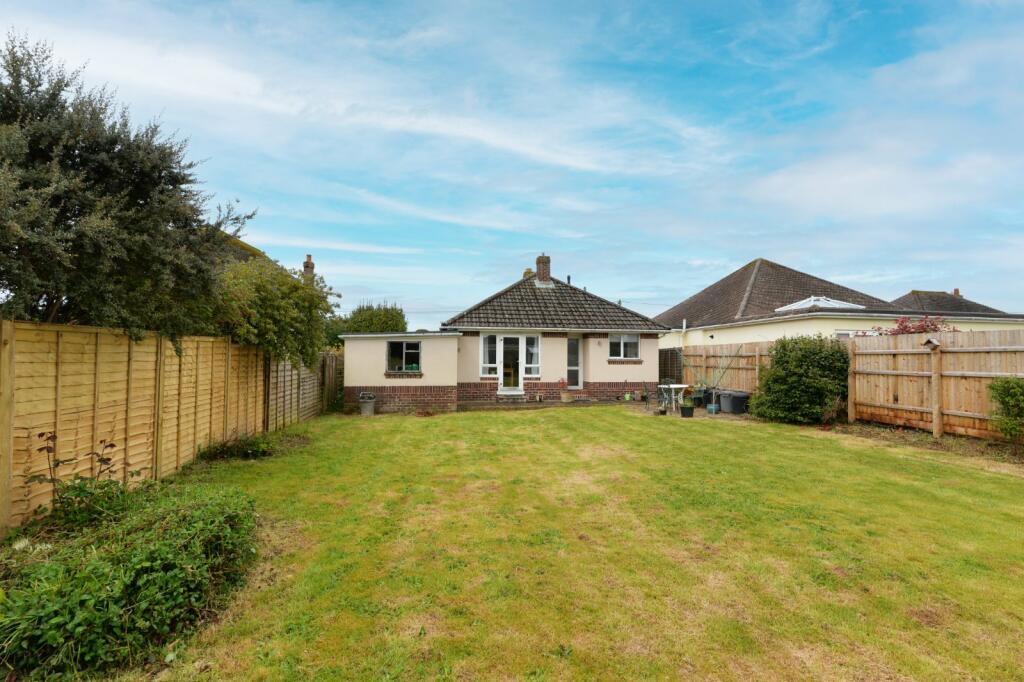 2 bedroom bungalow for sale in Sea Road, Barton On Sea, New Milton, BH25