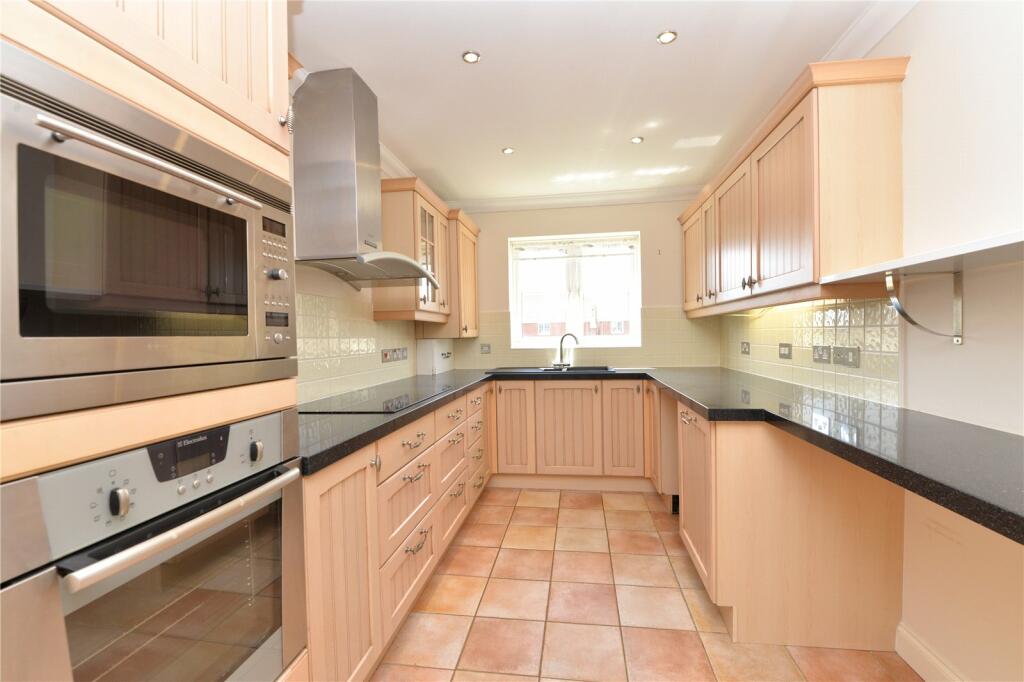 Additional property image - Brook House, 17 Barton Wood Road, Barton On Sea, New Milton, BH25