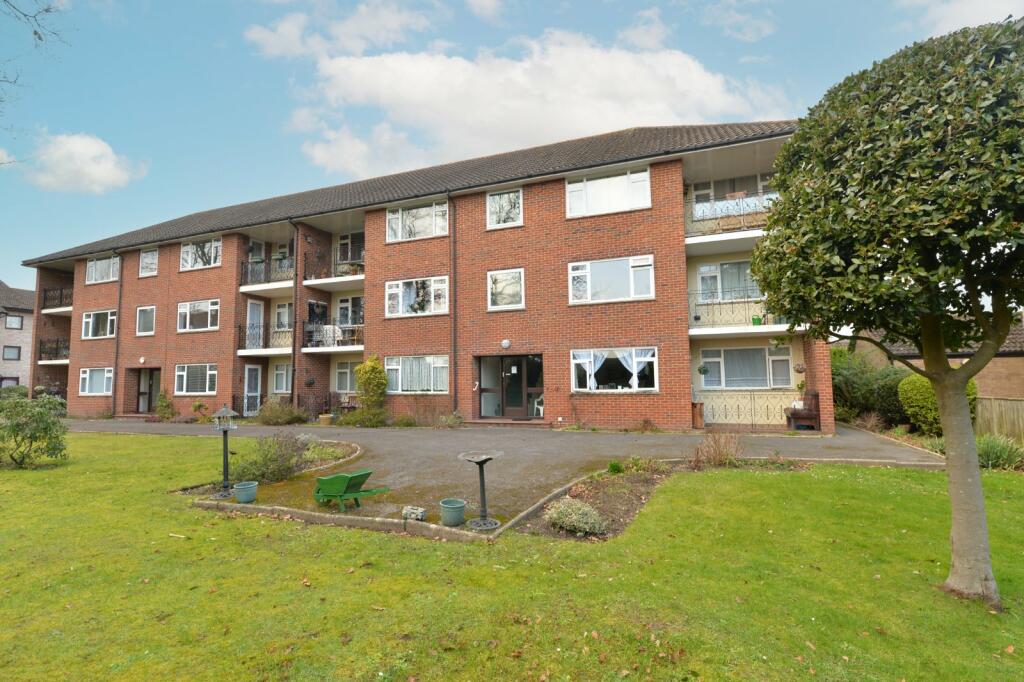 2 bedroom apartment for sale in Spencer Court, Spencer Road, New Milton