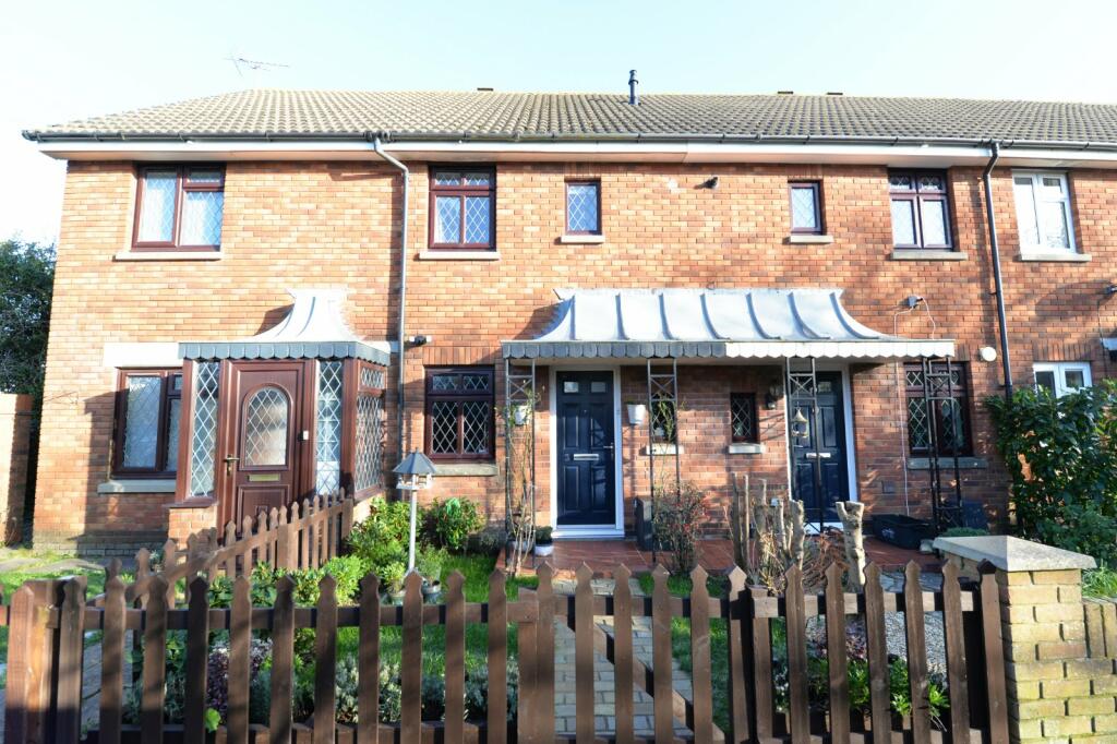 2 bedroom terraced house for sale in Buckingham Walk, New Milton