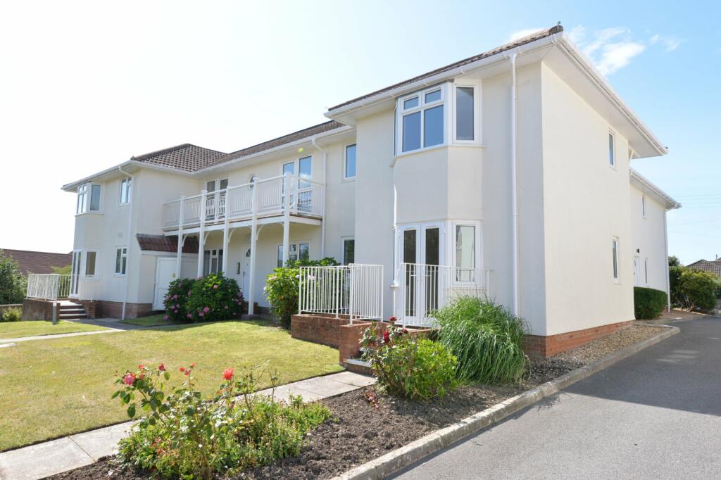 2 bedroom apartment for sale in Aldbury Court, Grove Road, Barton On