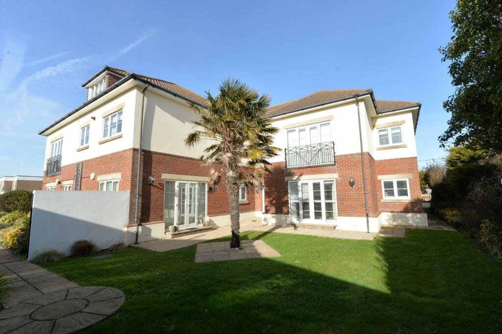 2 bedroom apartment for sale in Barton Wood Road, Barton on Sea, New