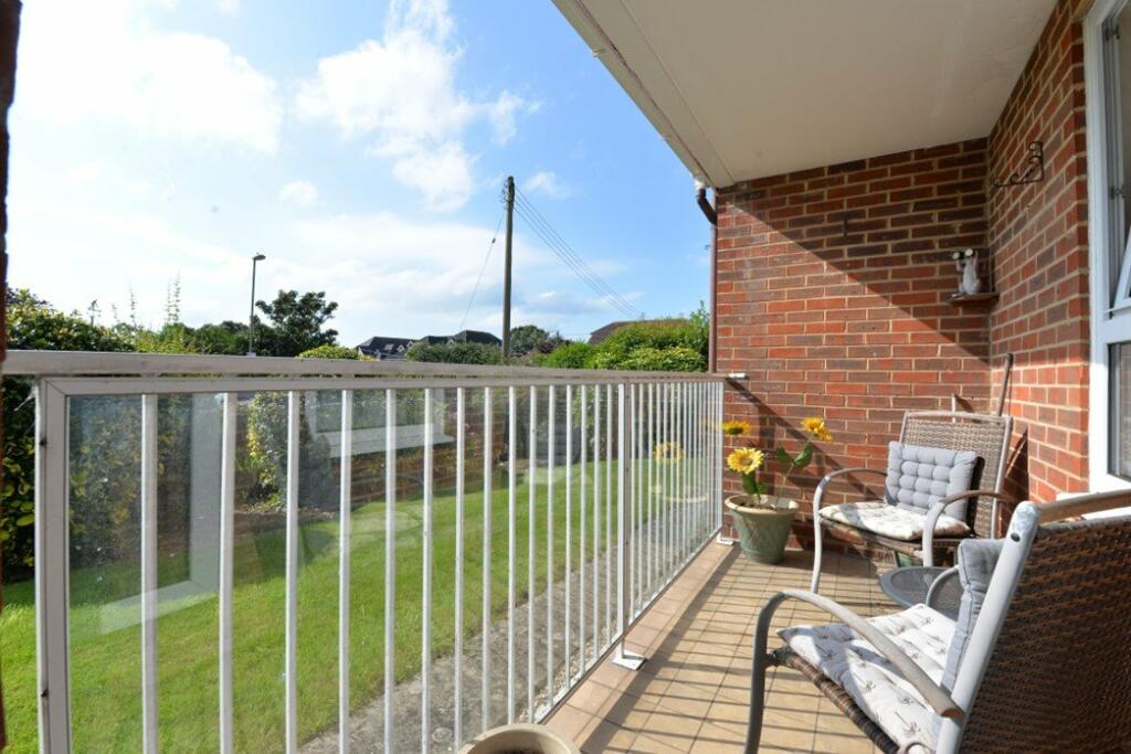 Additional property image - Heather Lodge, Whitefield Road, New Milton, Hampshire, BH25