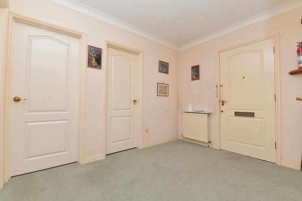 Additional property image - Heather Lodge, Whitefield Road, New Milton, Hampshire, BH25