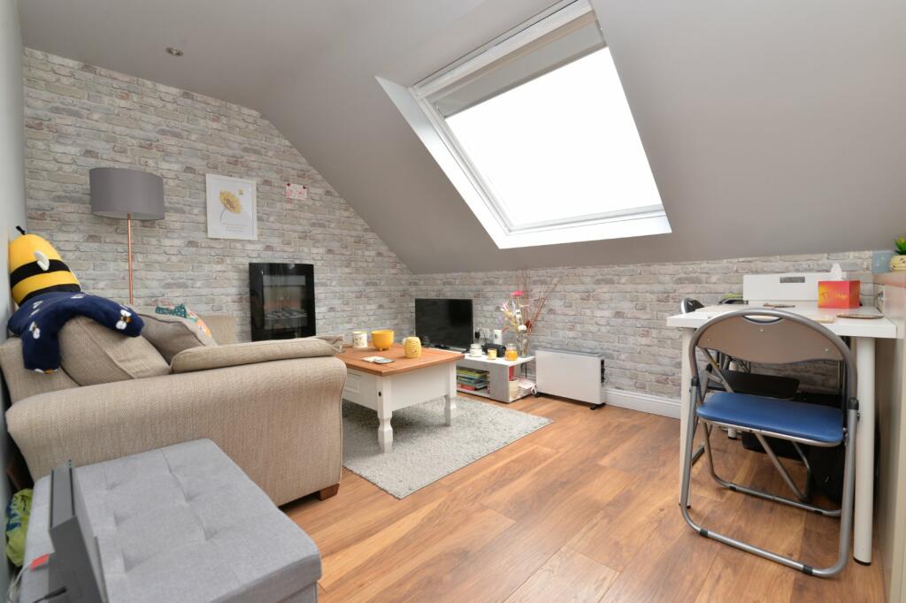 Additional property image - Eastlands, New Milton, Hampshire, BH25