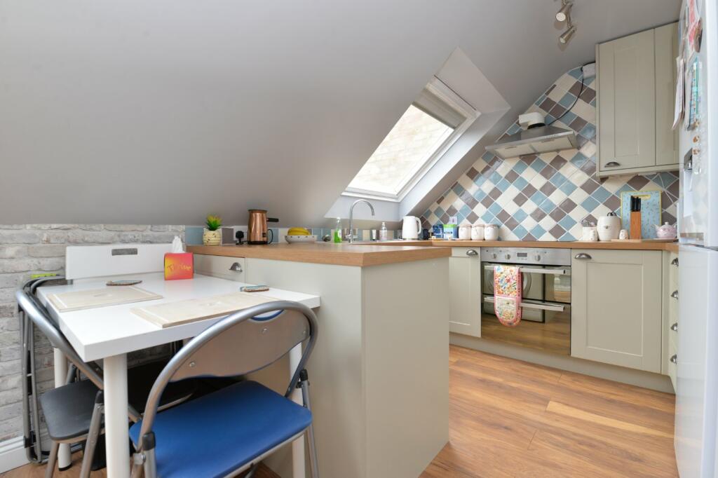 Additional property image - Eastlands, New Milton, Hampshire, BH25