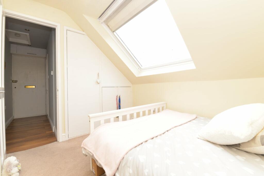 Additional property image - Eastlands, New Milton, Hampshire, BH25
