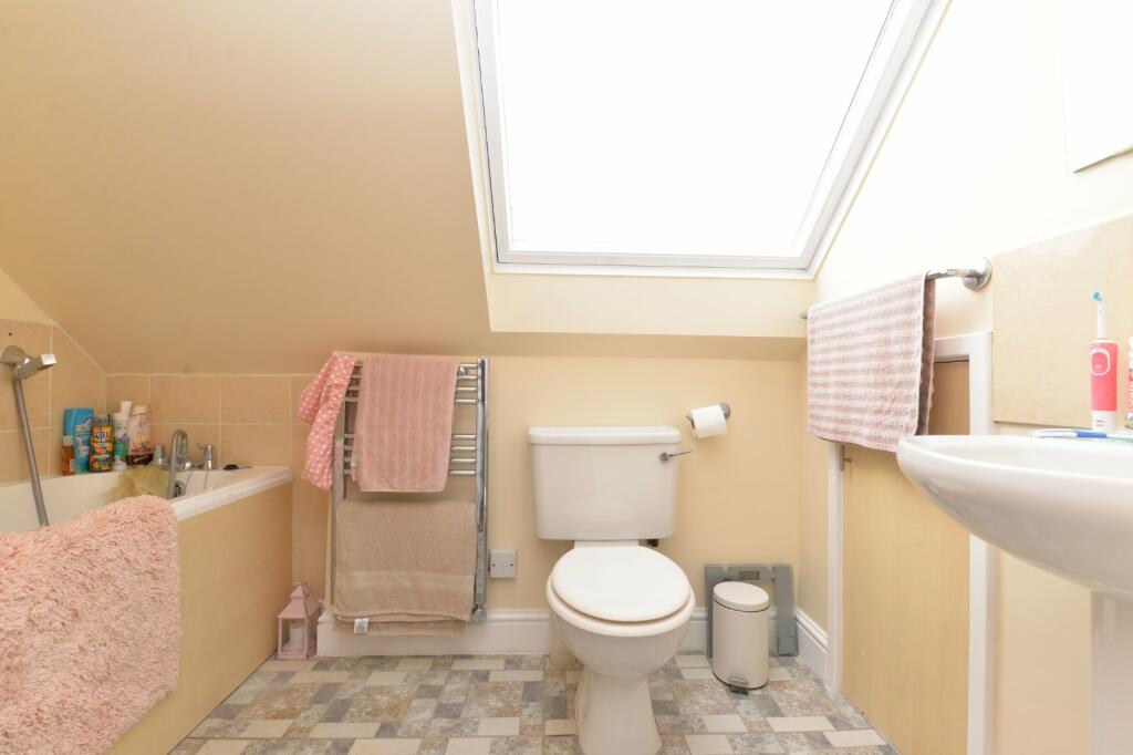 Additional property image - Eastlands, New Milton, Hampshire, BH25