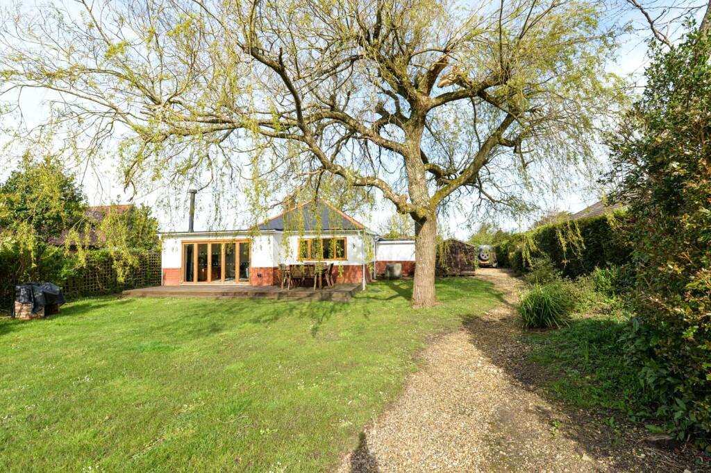 4 bedroom bungalow for sale in Danehurst New Road, Tiptoe, Lymington