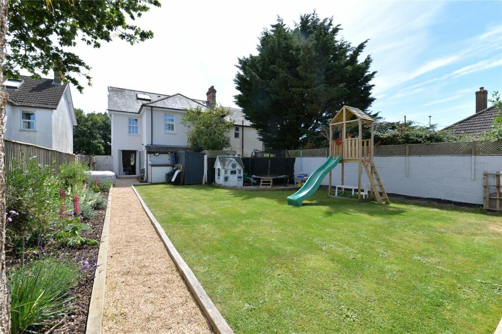 4 bedroom semidetached house for sale in Gore Road, New Milton