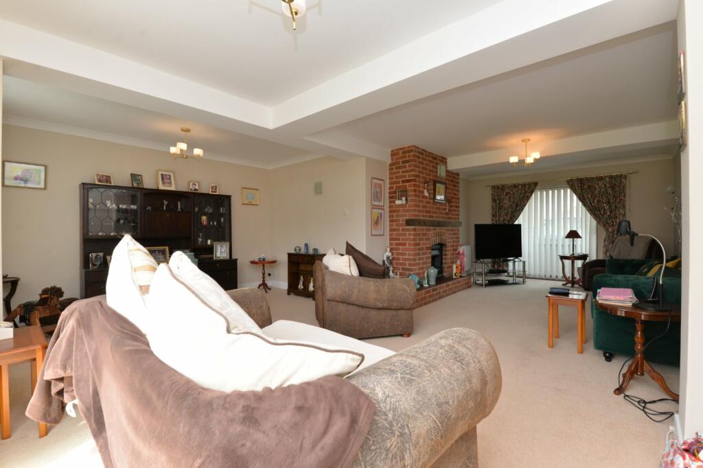 Additional property image - Purbeck Road, Barton on Sea, New Milton, Hampshire, BH25
