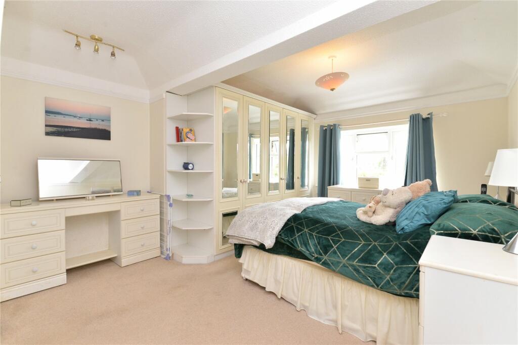 Additional property image - Purbeck Road, Barton on Sea, New Milton, Hampshire, BH25