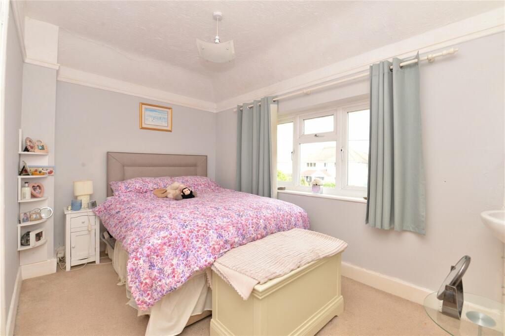 Additional property image - Purbeck Road, Barton on Sea, New Milton, Hampshire, BH25
