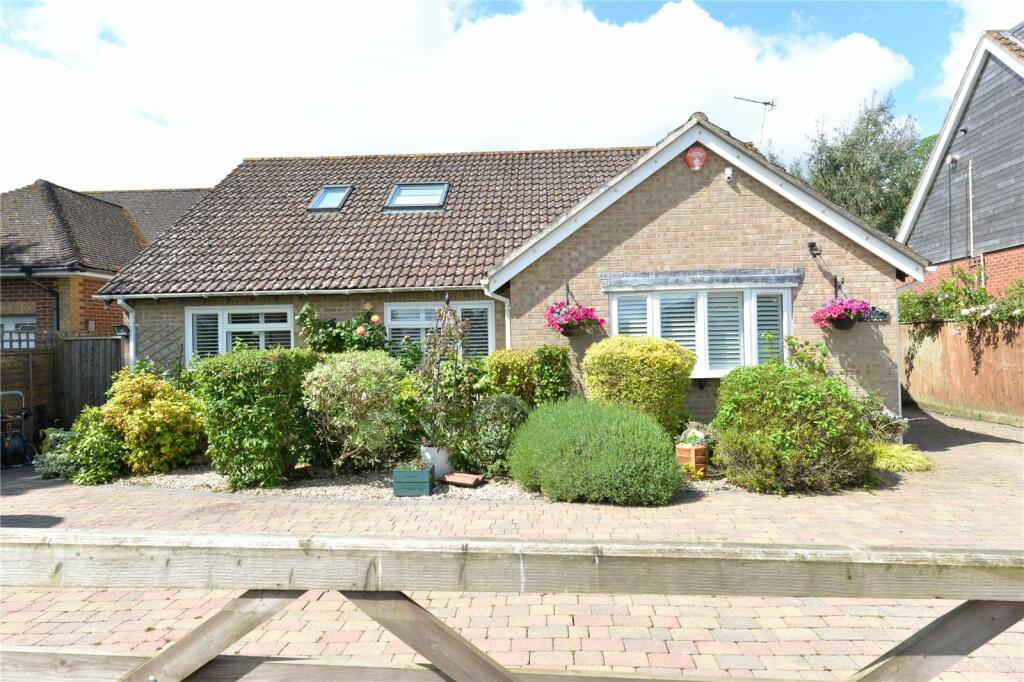 3 bedroom bungalow for sale in Berryfield Road, Hordle, Lymington