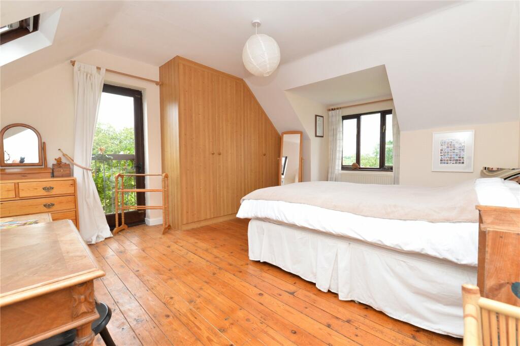 Additional property image - Ossemsley, Christchurch, Hampshire, BH23