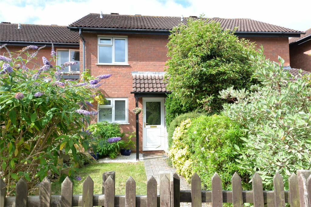 2 bedroom terraced house for sale in Foxcote Gardens, New Milton
