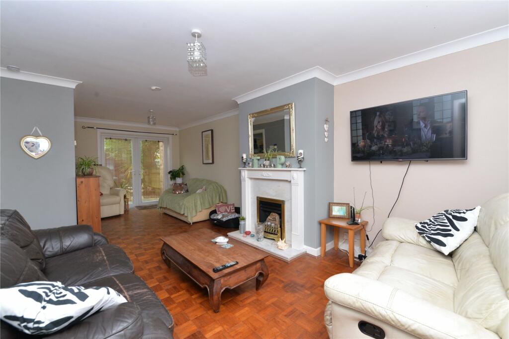 Additional property image - Willowdene Close, New Milton, Hampshire, BH25