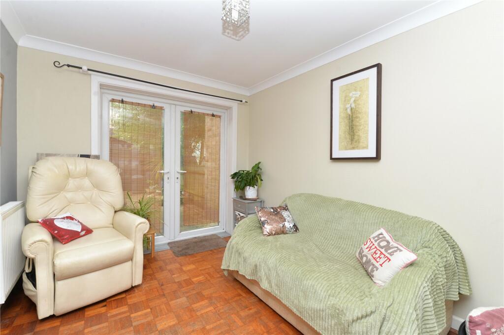 Additional property image - Willowdene Close, New Milton, Hampshire, BH25
