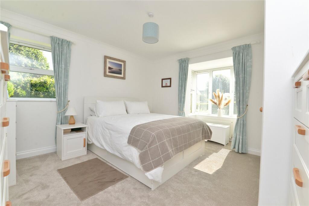 Additional property image - Cleeve House, Barton Court Avenue, Barton On Sea, New Milton, BH25