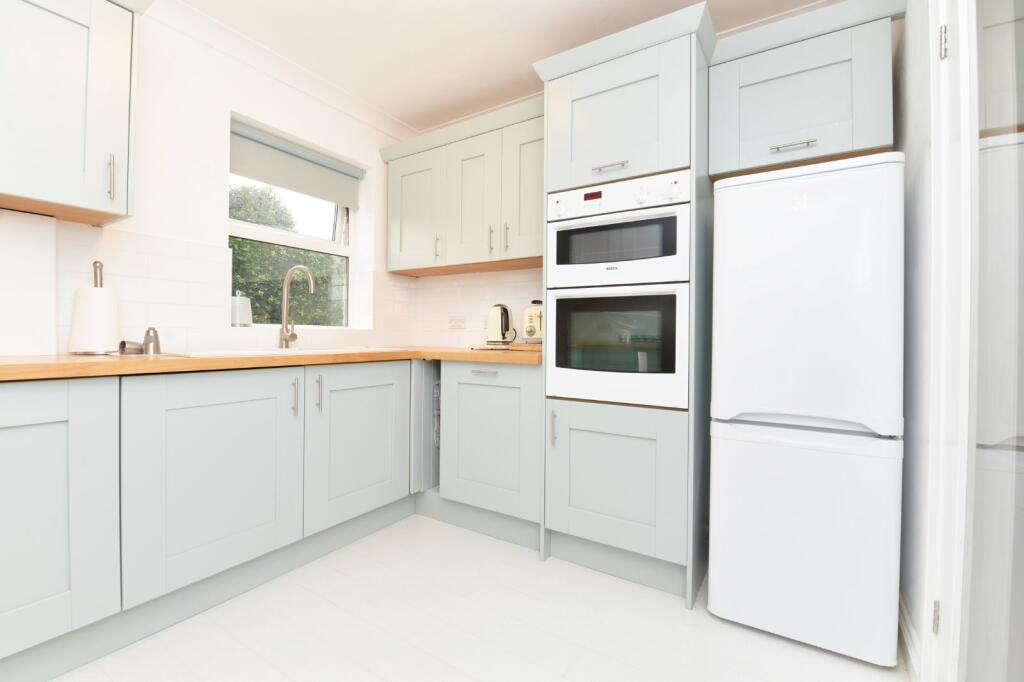 Additional property image - Cleeve House, Barton Court Avenue, Barton On Sea, New Milton, BH25
