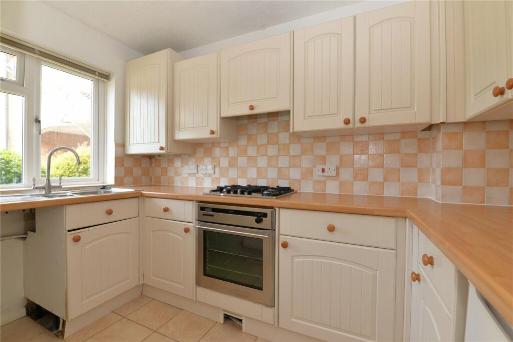 Additional property image - Antler Drive, New Milton, Hampshire, BH25