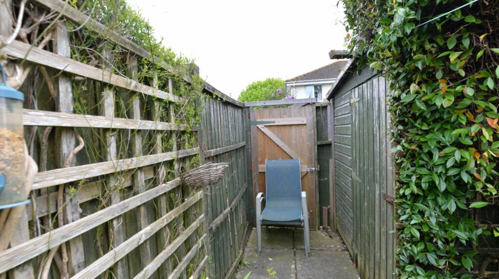 Additional property image - Antler Drive, New Milton, Hampshire, BH25