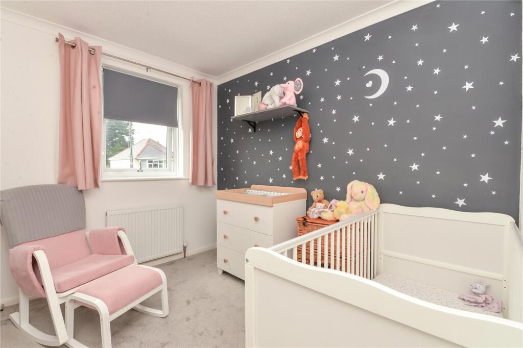 Additional property image - Vincent Road, New Milton, Hampshire, BH25