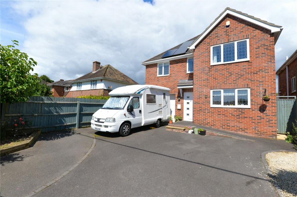 Additional property image - Avenue Road, New Milton, Hampshire, BH25