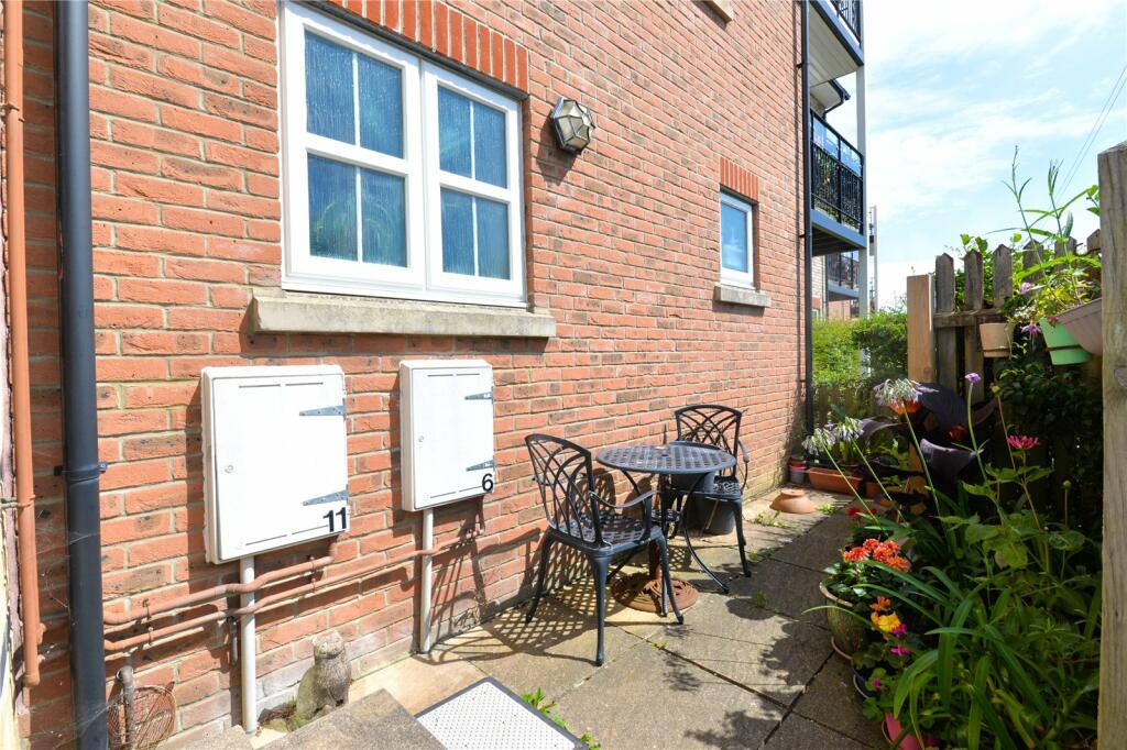 Additional property image - Whitefield Road, New Milton, Hampshire, BH25