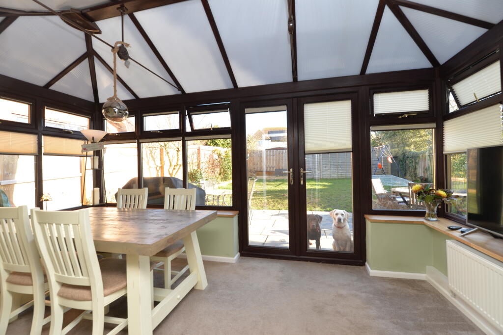 Additional property image - Bowland Rise, New Milton, Hampshire, BH25