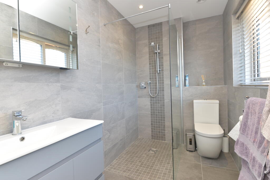 Additional property image - Bowland Rise, New Milton, Hampshire, BH25