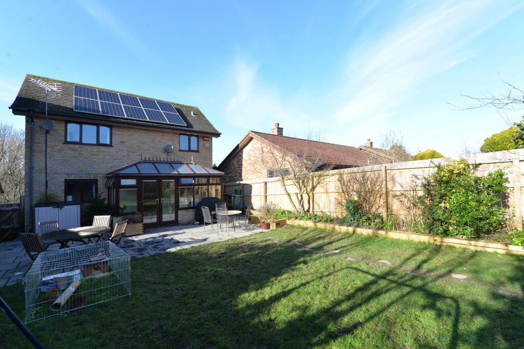 Additional property image - Bowland Rise, New Milton, Hampshire, BH25
