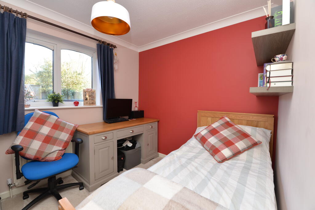 Additional property image - Bowland Rise, New Milton, Hampshire, BH25