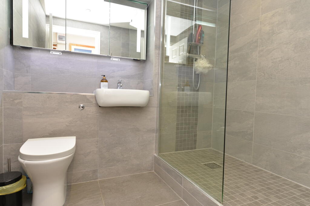 Additional property image - Bowland Rise, New Milton, Hampshire, BH25