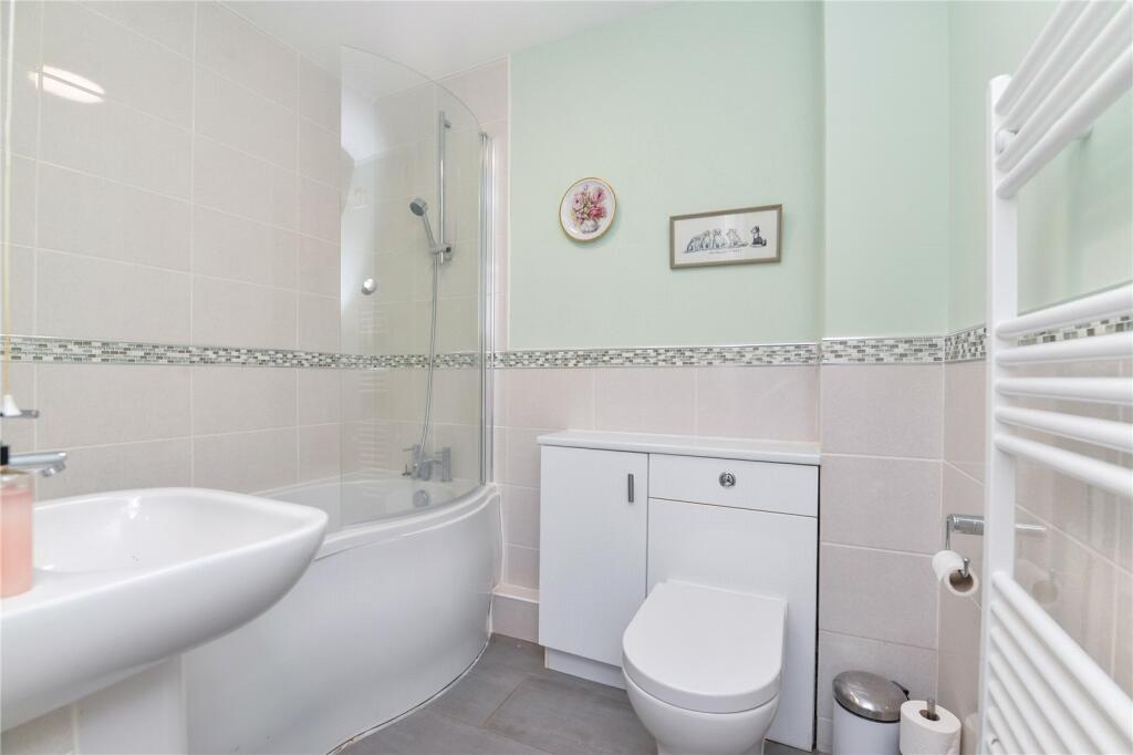 Additional property image - Grove Road, Barton on Sea, New Milton, Hampshire, BH25