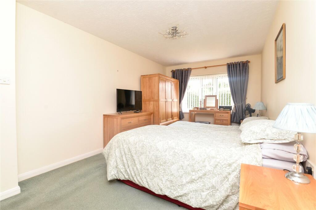Additional property image - Grove Road, Barton on Sea, New Milton, Hampshire, BH25