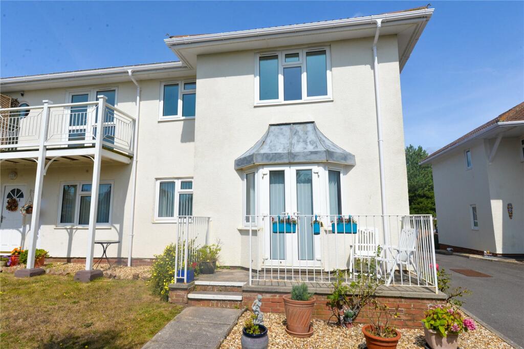 Additional property image - Grove Road, Barton on Sea, New Milton, Hampshire, BH25