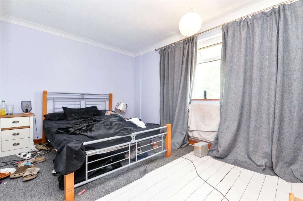 Additional property image - Hardy Close, New Milton, Hampshire, BH25