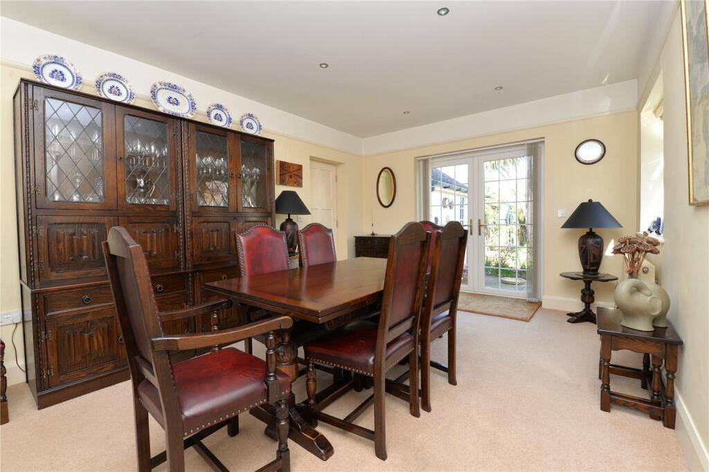 Additional property image - Beach Avenue, Barton on Sea, New Milton, Hampshire, BH25