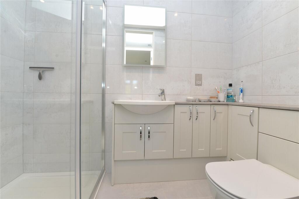 Additional property image - Beach Avenue, Barton on Sea, New Milton, Hampshire, BH25
