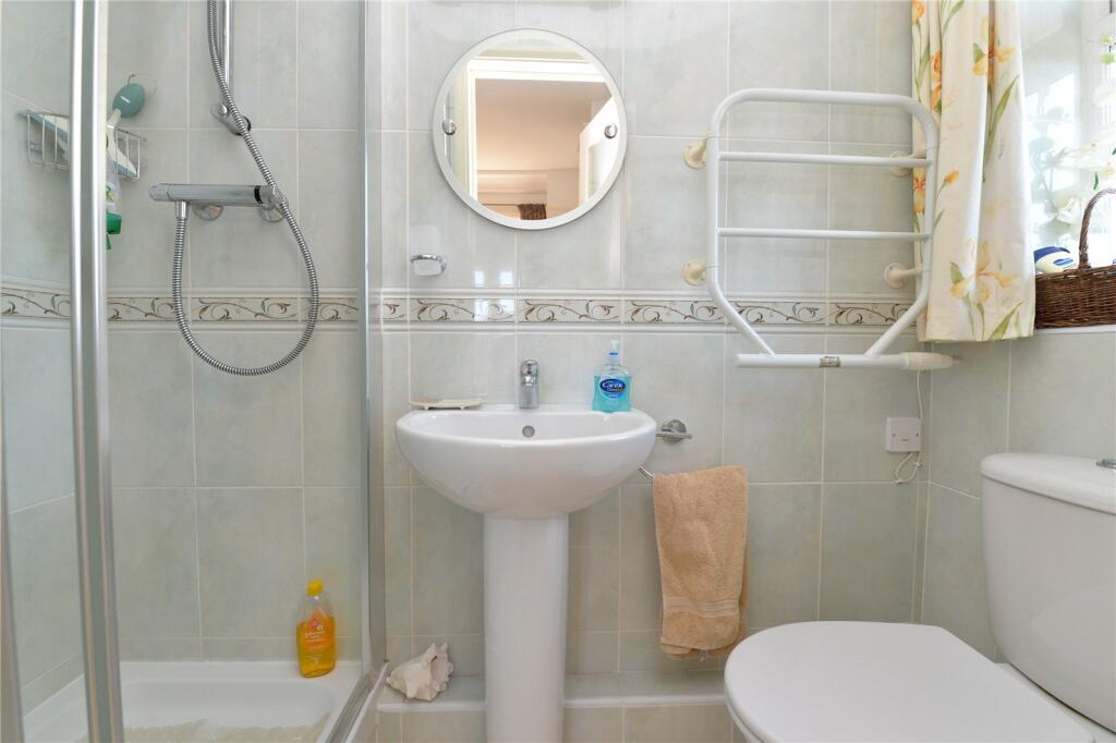 Additional property image - Beach Avenue, Barton on Sea, New Milton, Hampshire, BH25