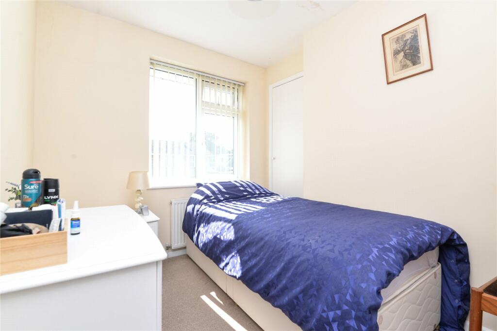 Additional property image - Ferndale Road, New Milton, Hampshire, BH25